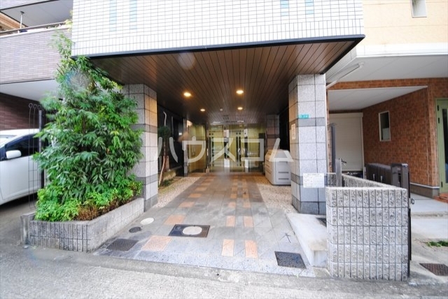 15/25 エントランス