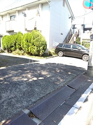 20/28 駐車場