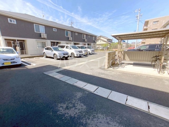 26/30 駐車場