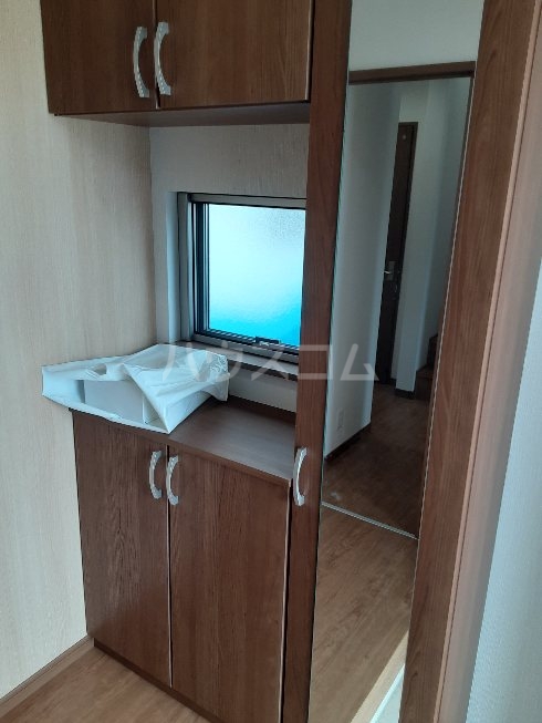 18/20 エントランス