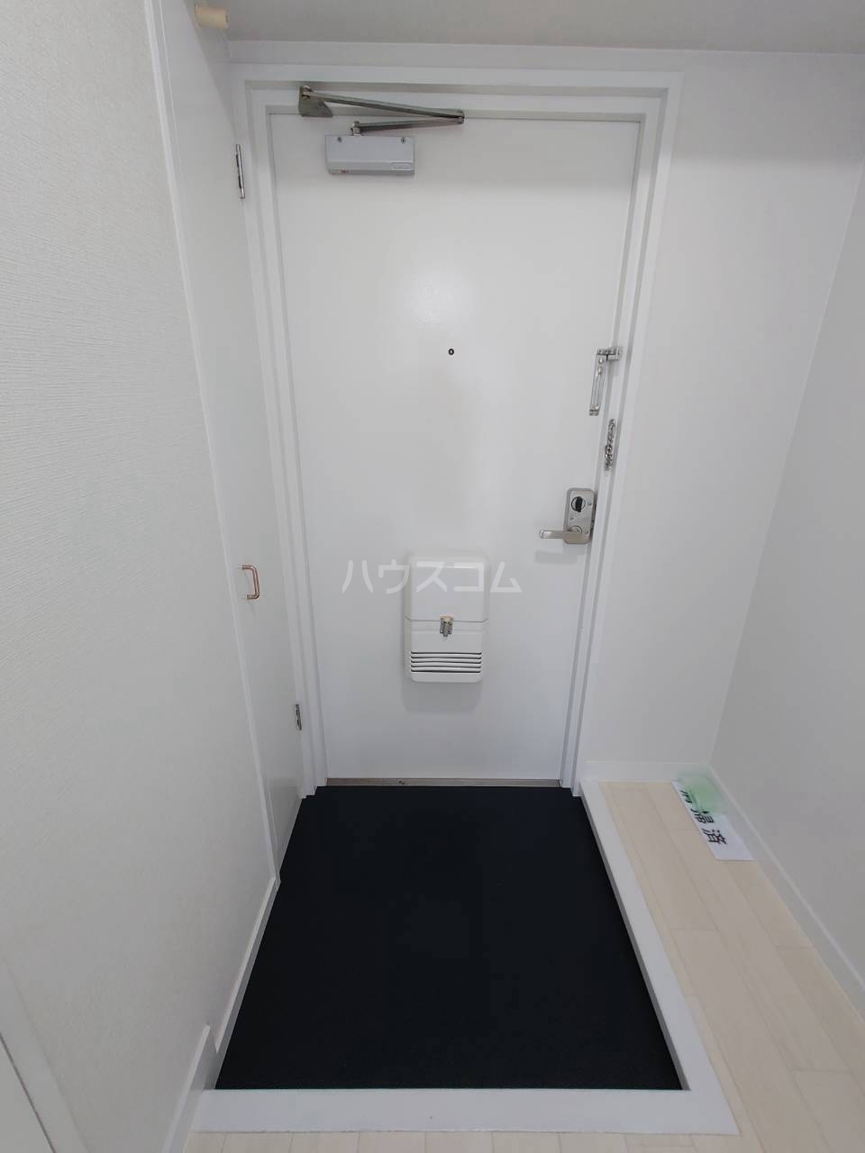 14/30 玄関