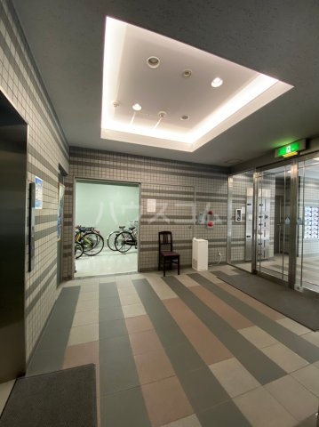 22/30 エントランス