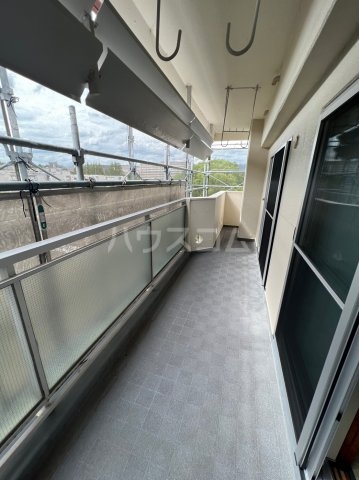 27/30 バルコニー
