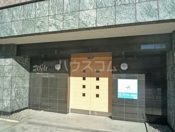 18/28 エントランス