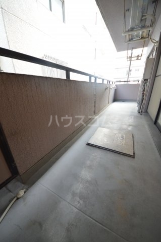 21/30 バルコニー