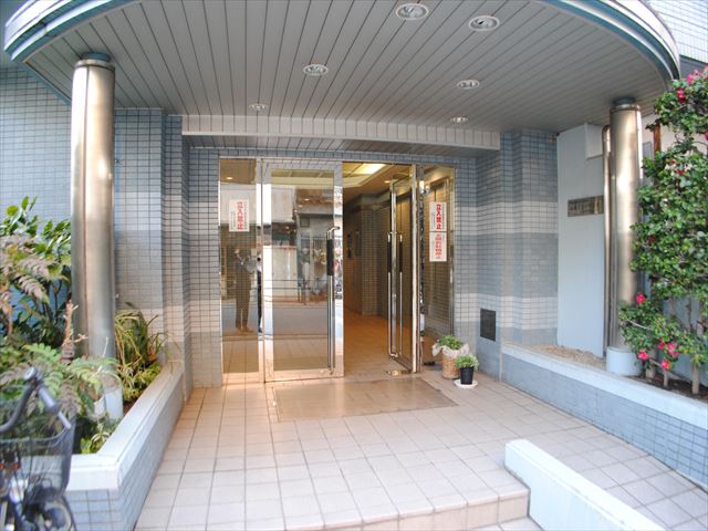 29/30 エントランス