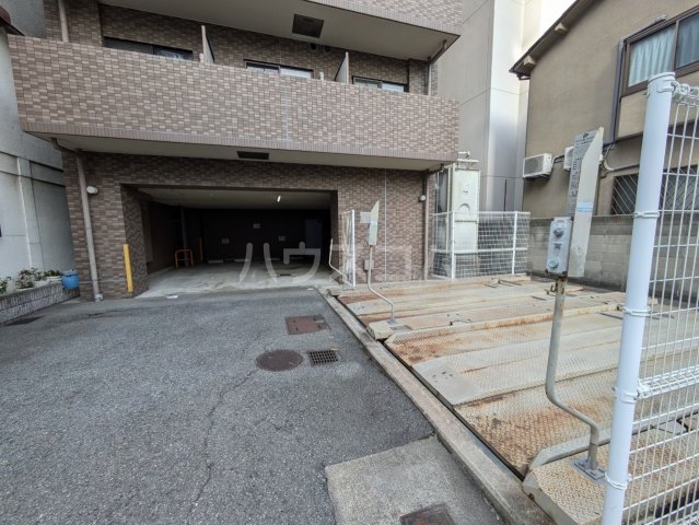 21/30 駐車場