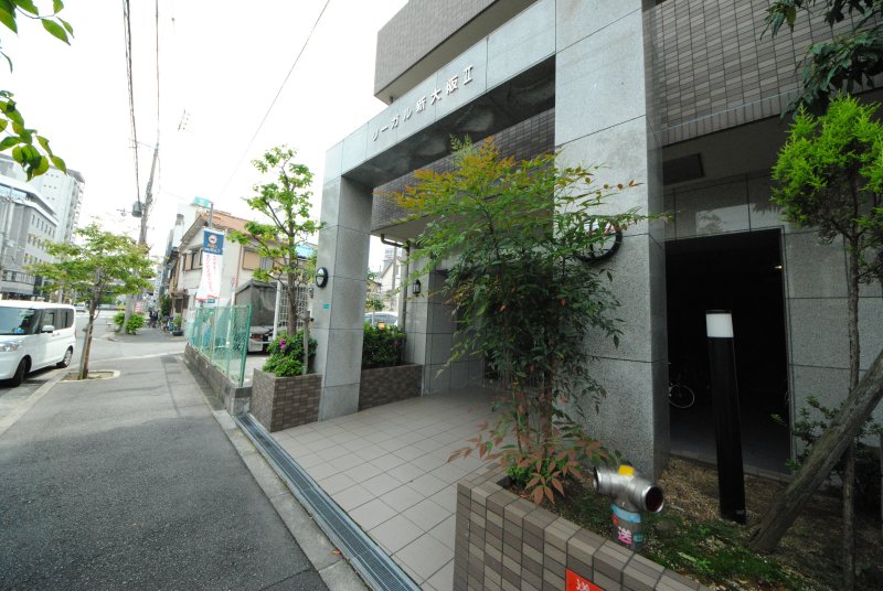 18/29 エントランス