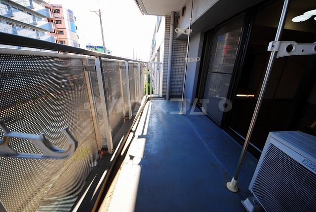 14/27 バルコニー