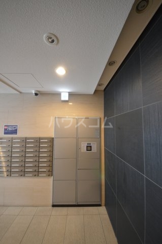 26/30 エントランス