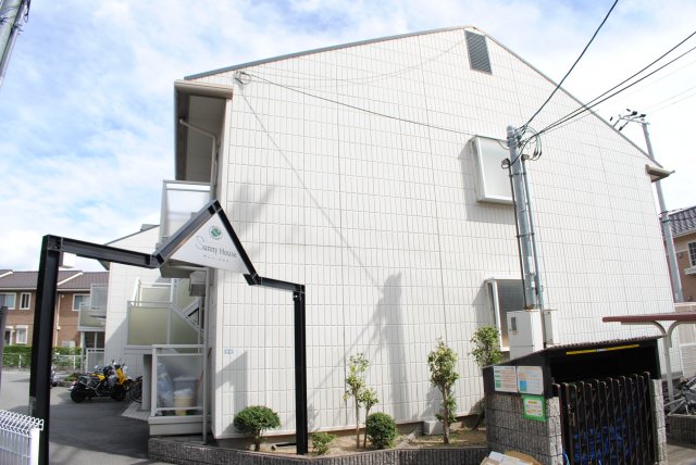 18/27 エントランス