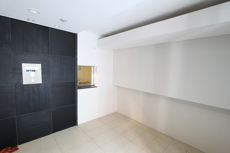 21/29 エントランス