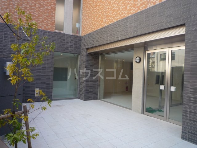 17/22 エントランス