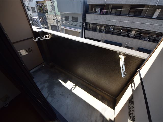 16/28 バルコニー