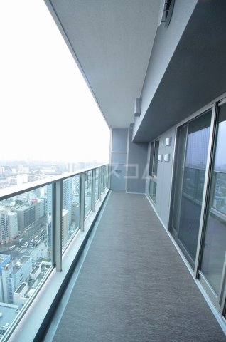 23/30 バルコニー