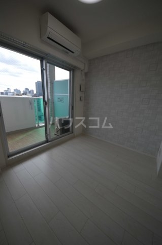 23/30 エントランス