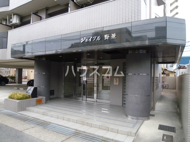 16/22 エントランス