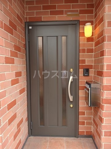 2/5 エントランス