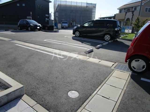18/22 駐車場