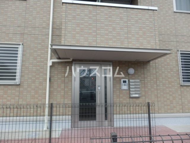 25/30 エントランス