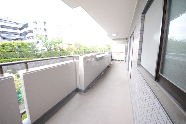 20/30 バルコニー