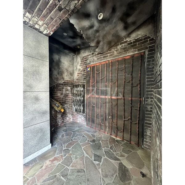 14/23 エントランス