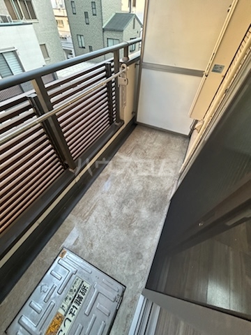 15/28 バルコニー