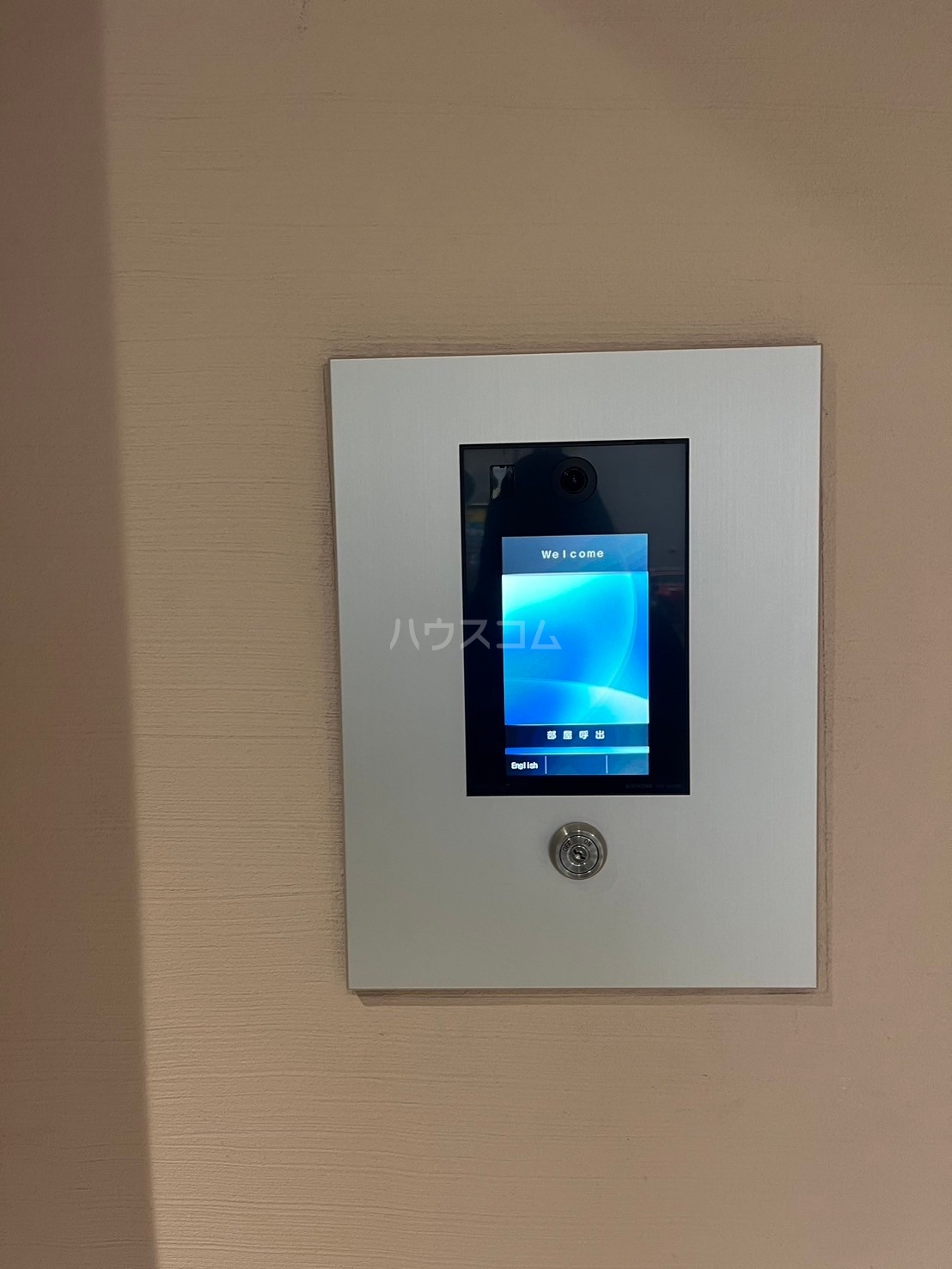 22/30 エントランス