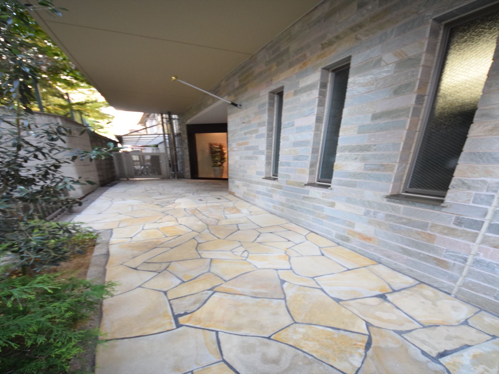 14/24 エントランス