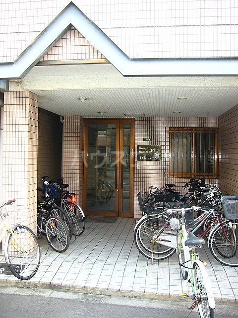 2/2 エントランス