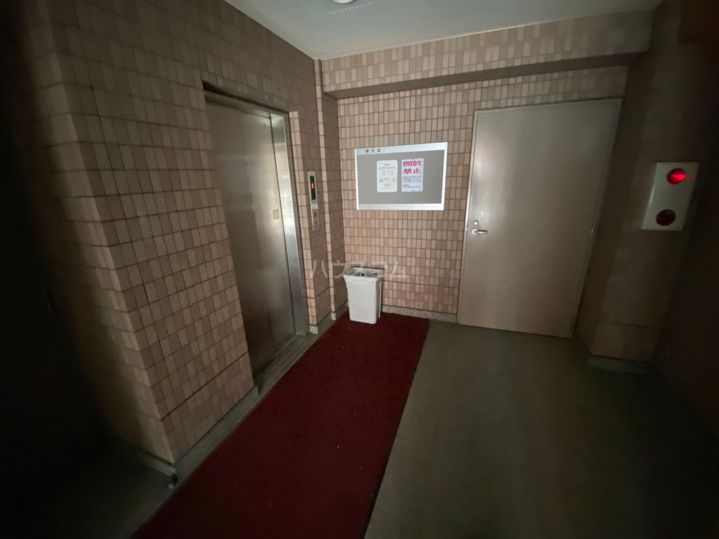 29/30 エントランス