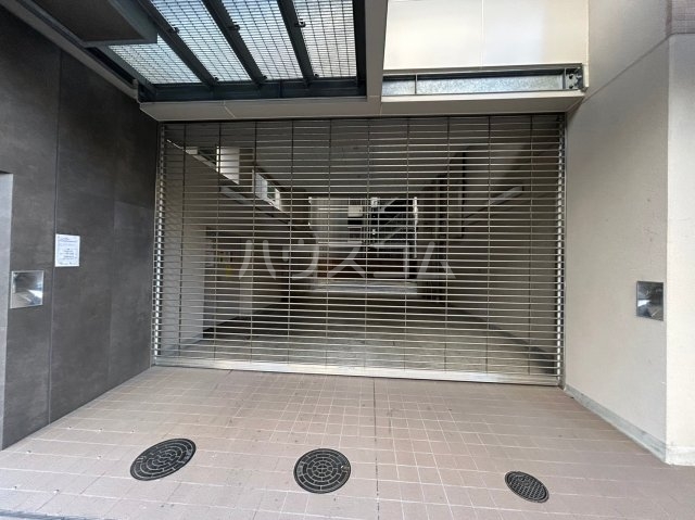 25/30 駐車場