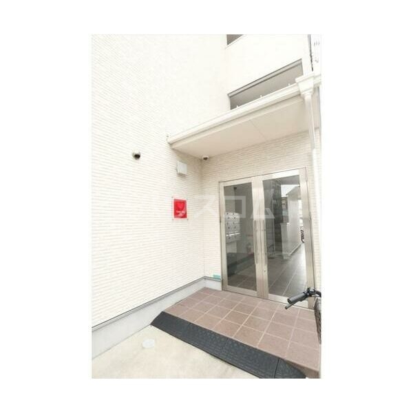 14/23 エントランス