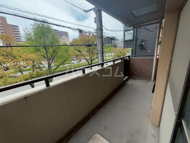 21/30 バルコニー