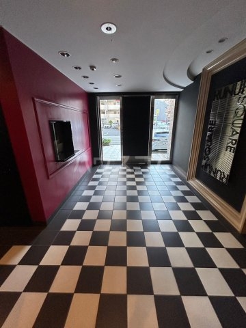 23/30 エントランス