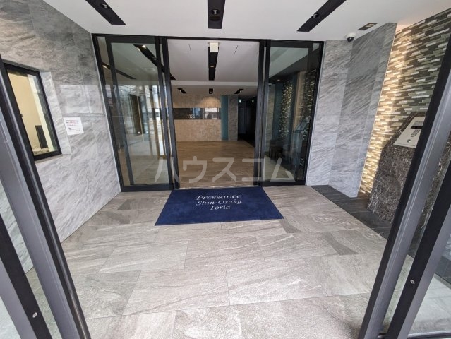 19/29 エントランス