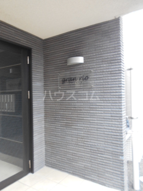 16/22 エントランス