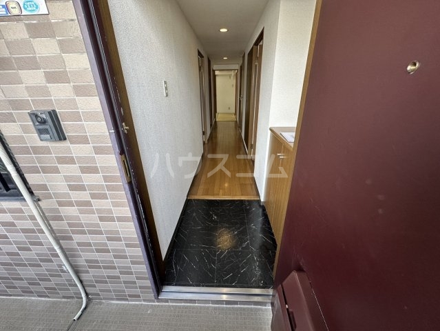 13/30 玄関