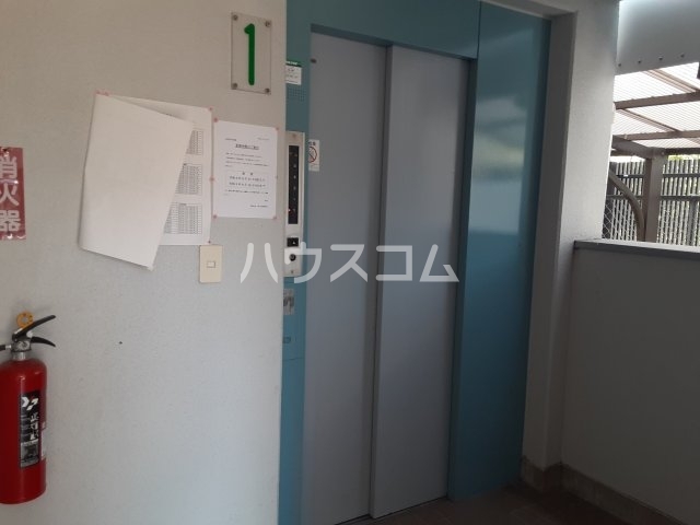 14/22 エントランス