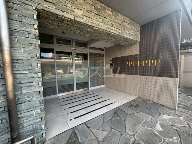 3/7 エントランス