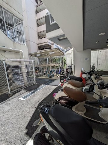 21/30 駐車場