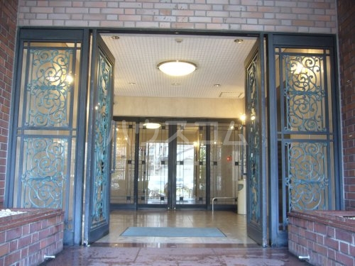 14/24 エントランス