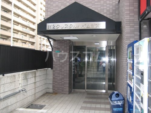 18/28 エントランス