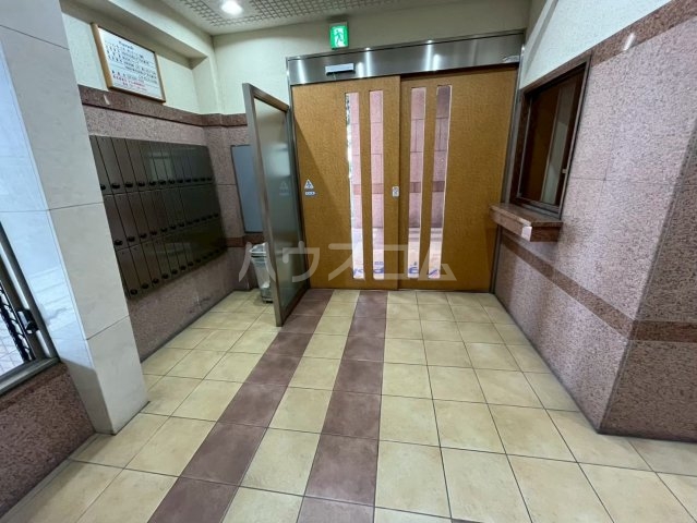 3/8 エントランス