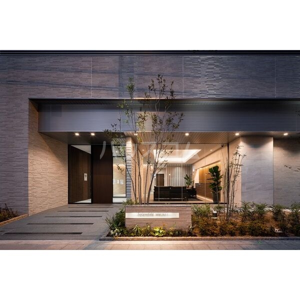 16/26 エントランス