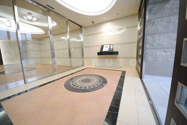 19/29 エントランス