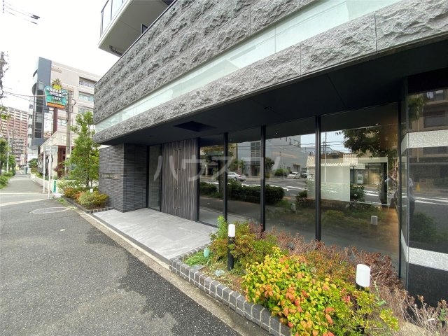 21/28 エントランス