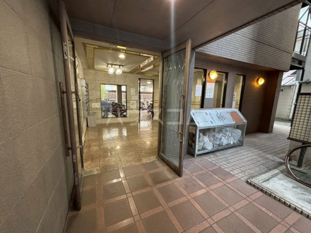 29/30 エントランス