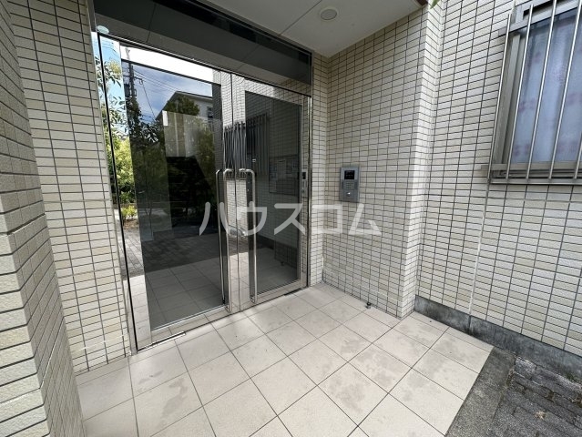 14/21 エントランス