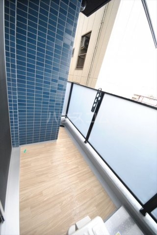 19/30 バルコニー